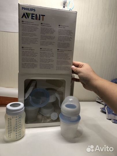 Бутылочки и молокоотсос ручной avent