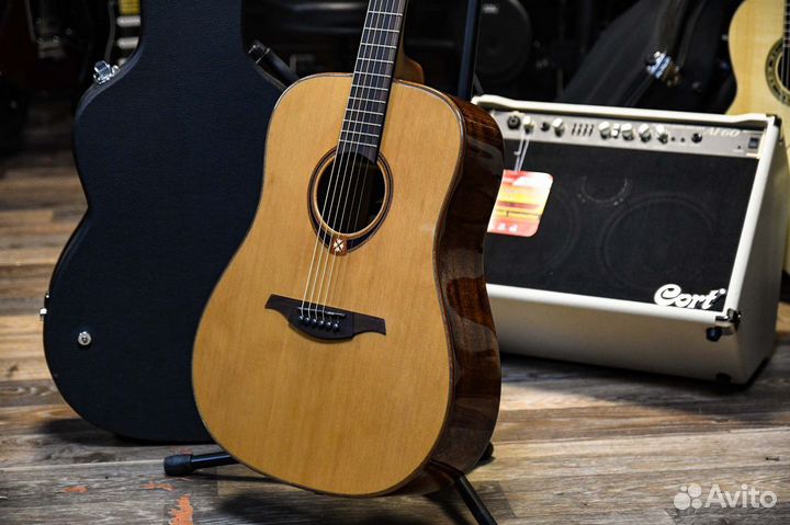 Акустическая гитара Lag (Супер комплект)