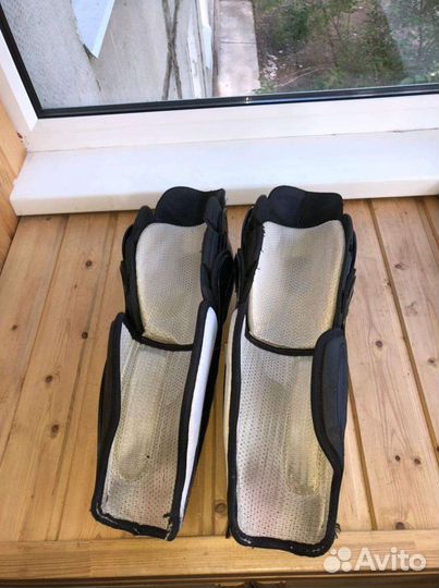 Хоккейные наколенники 14