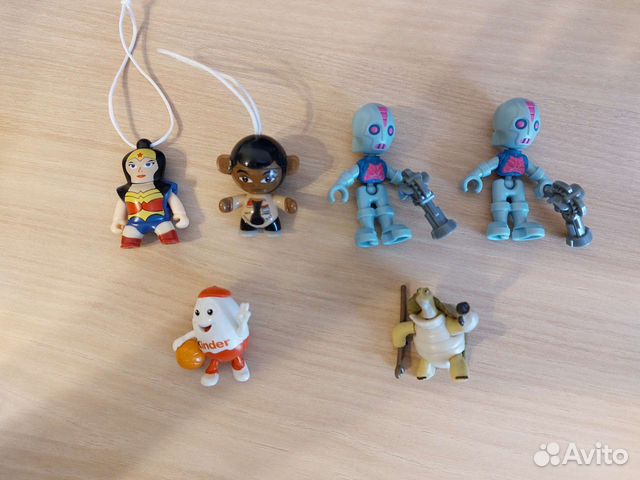 Игрушки Kinder Surprise