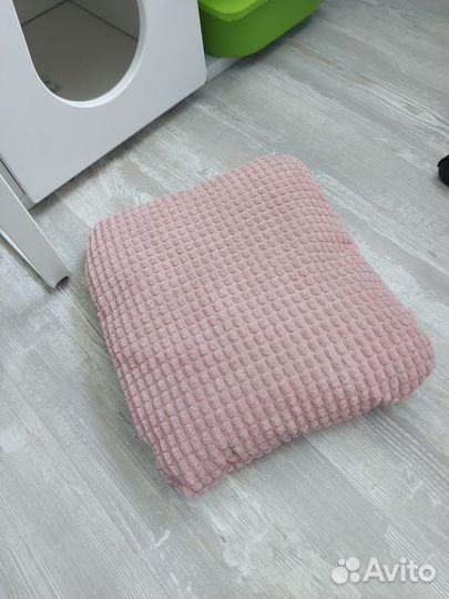 Домик для кошки в стеллаж икея