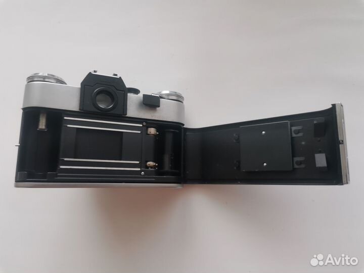 Пленочный фотоаппарат зенит е