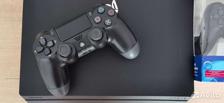 Sony playstation 4 PS4 pro 1tb + 2 геймпада