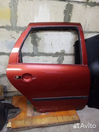 Двери задние калина