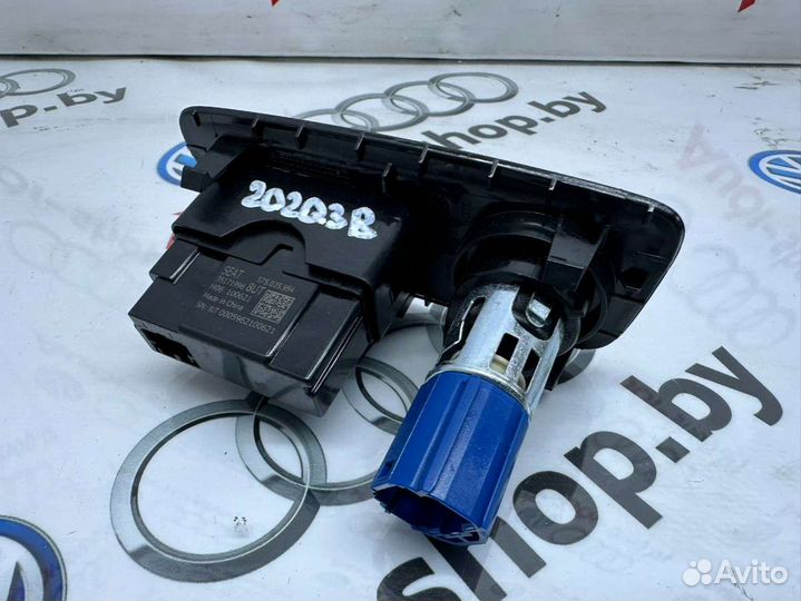 Разъем AUX / USB Audi Q3 2 2022 575035954