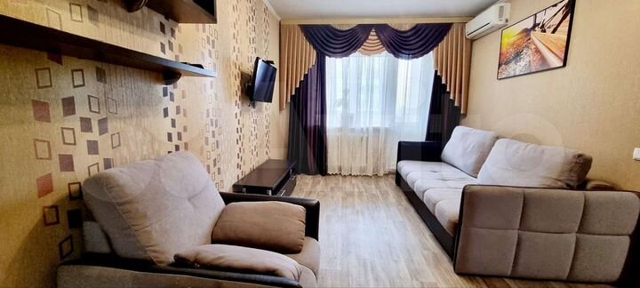 2-к. квартира, 50 м², 5/10 эт.