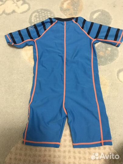 Купальный костюм с уф-защитой