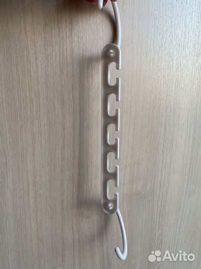 Вешалки для компактного хранения в шкафу