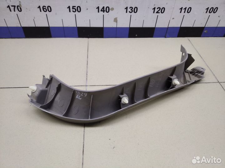 Обшивка двери багажника Pajero/Montero Sport (KH)