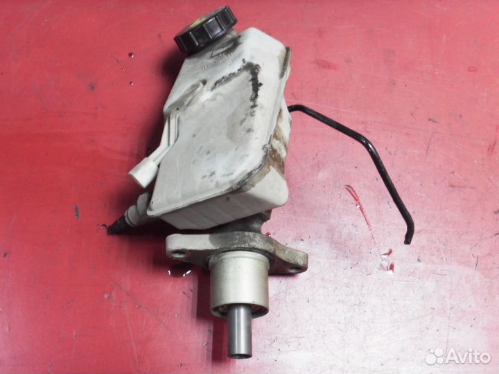 Цилиндр тормозной главный 1547478 Ford Focus 2 CB4