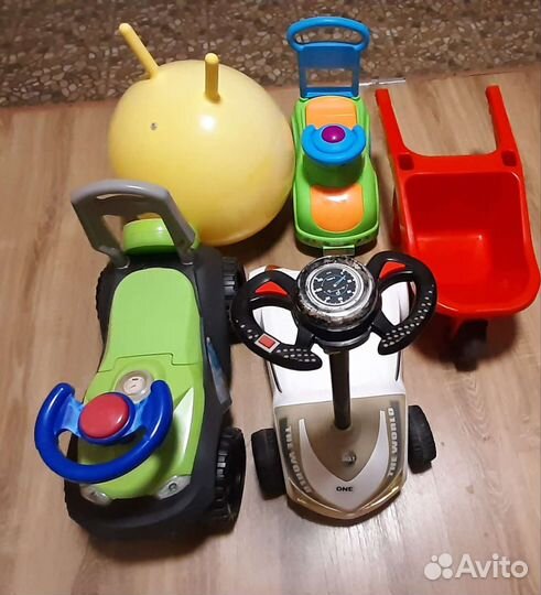 Машинка каталка, электромобиль толокар