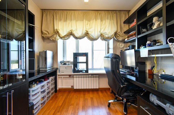 3-к. квартира, 130,5 м², 9/10 эт.