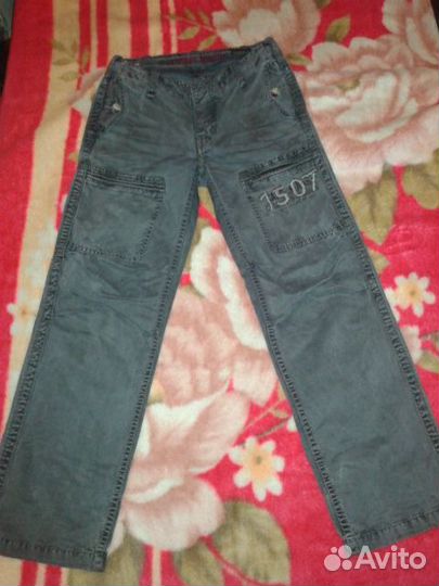 Джинсы новые