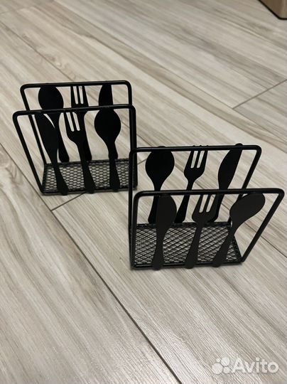 Цена за 2 штуки. Салфетница металлическая черная