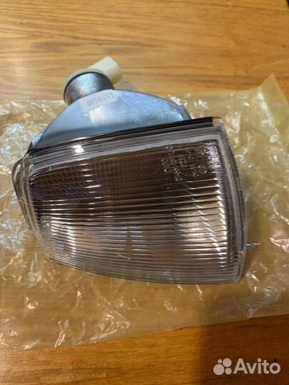 Указатель поворота левый Renaul 19 c 1988