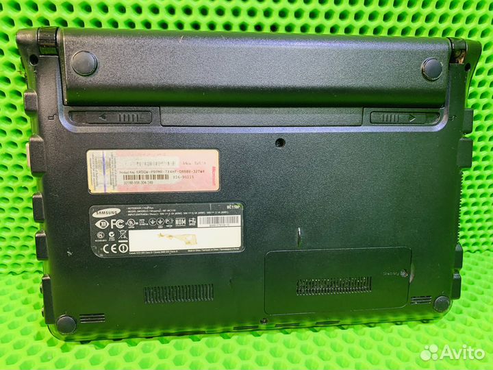 Нетбук Samsung NP-NC110