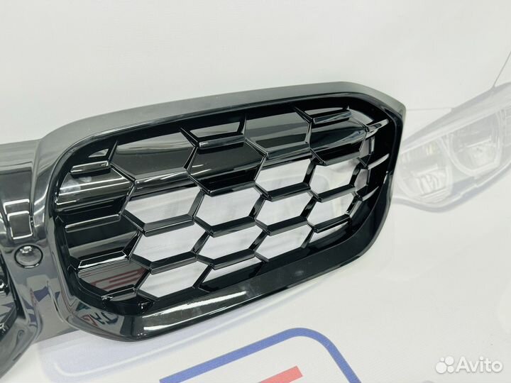 Решетка радиатора BMW G20 рест соты черный глянец
