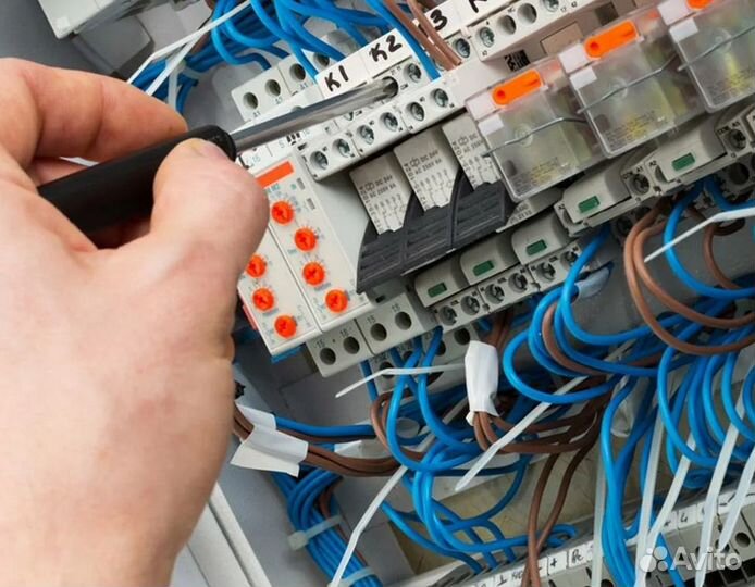 Сборка мебели Установка техники Сантехник Электрик