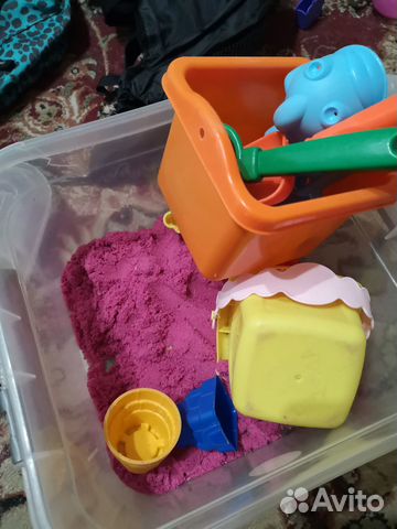 Мокрый песок + лопатки и формочки