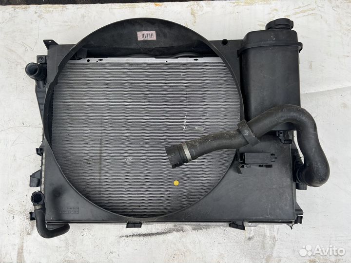 Радиатор основной BMW E38 735