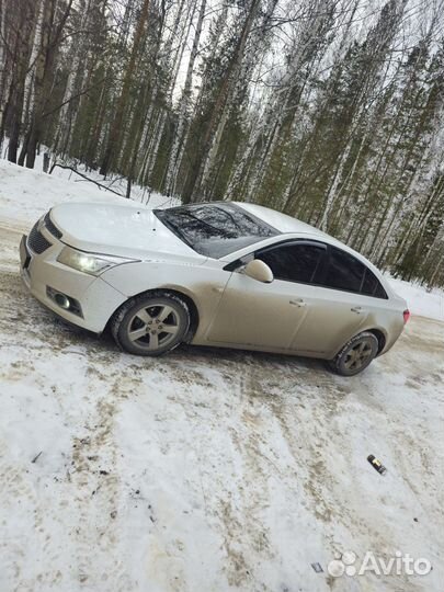 Chevrolet Cruze 1.6 МТ, 2011, 225 000 км