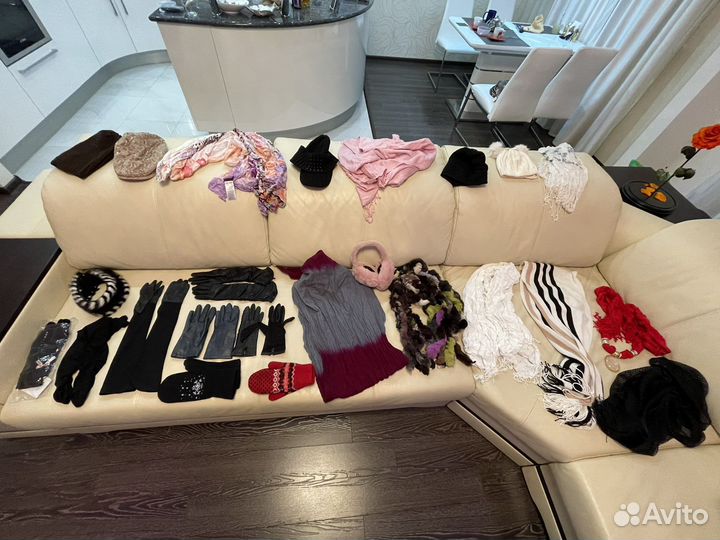 Шарфы, перчатки, платки, шапки