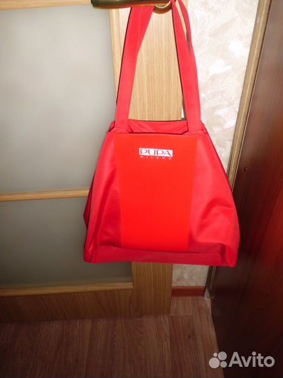 Продам новую непромокаемую фирменную сумку Пуппа