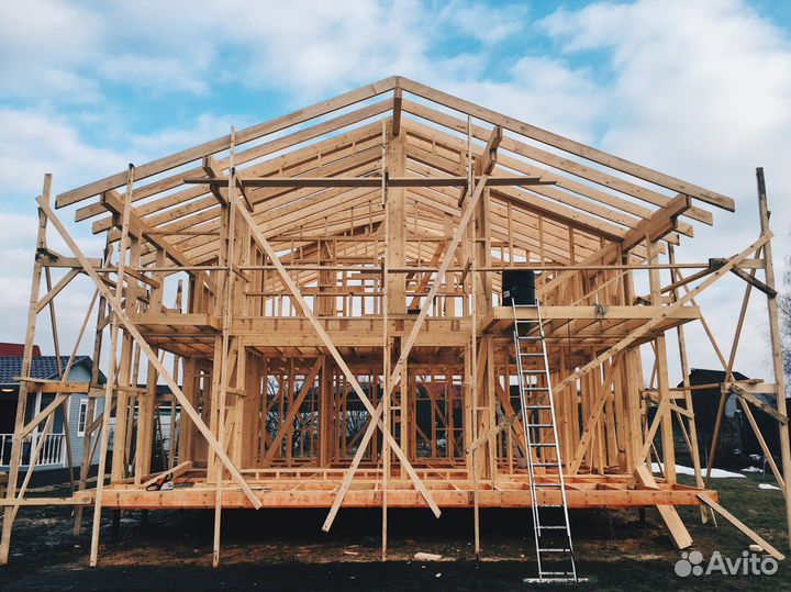 Бригада строителей