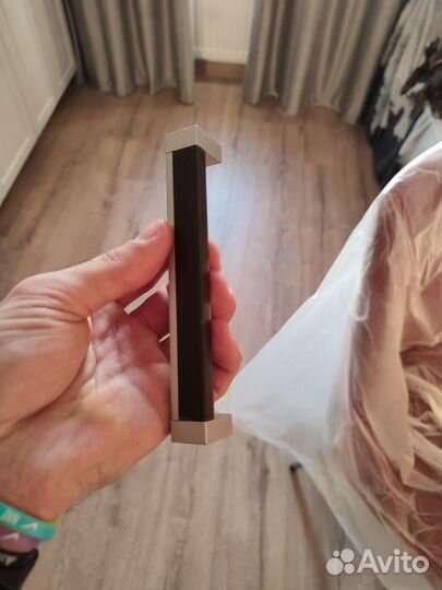 Ручки для шкафа