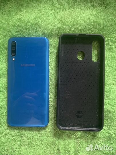 Samsung Galaxy A50, 6/64 ГБ