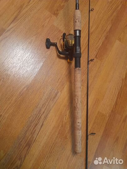 Спиннинг с катушкой