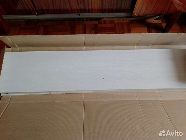 Полка навесная новая