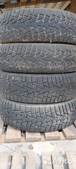 Maxxis ArcticTrekker NS3 235/70 R16 106