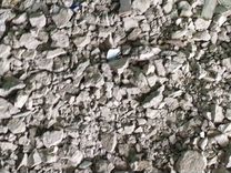 Мелкий бой бетонно мраморного пола