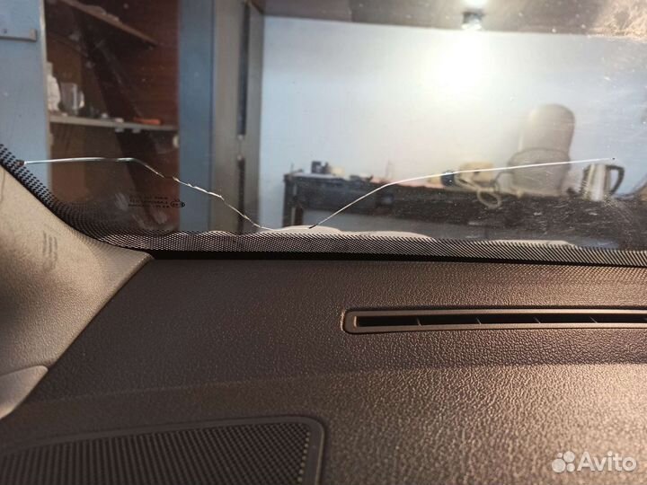 Ремонт сколов и трещин лобового автостекла