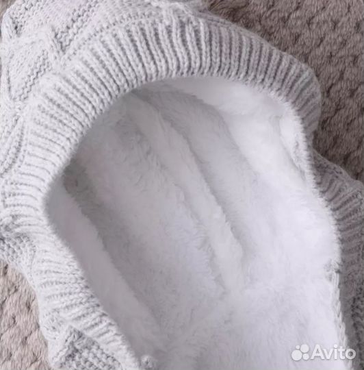 Вязанный комбинезон, шапка, пинетки, конверт