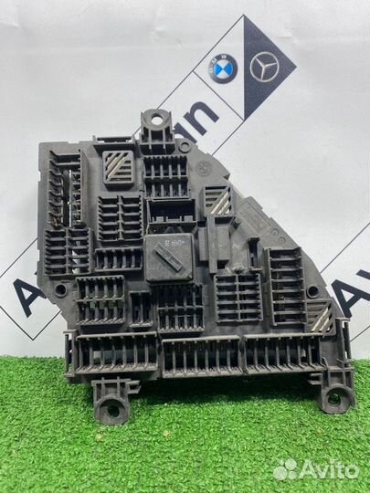 Блок предохранителей задний Bmw 5-Series F10