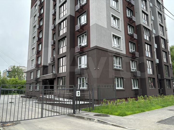 4-к. квартира, 126,3 м², 9/9 эт.