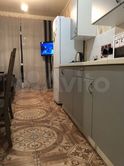 2-к. квартира, 85 м², 2/4 эт.