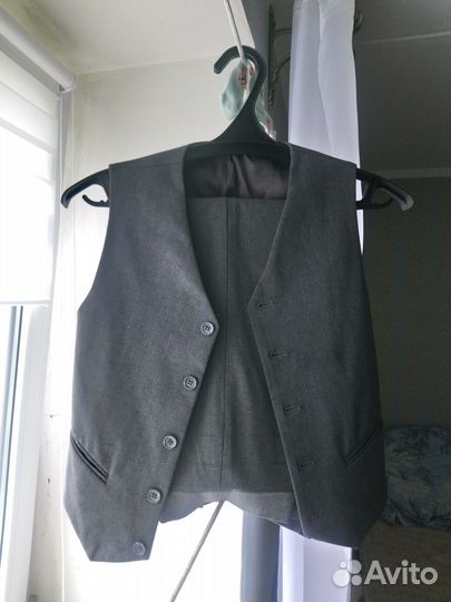 Жилет и брюки для мальчика