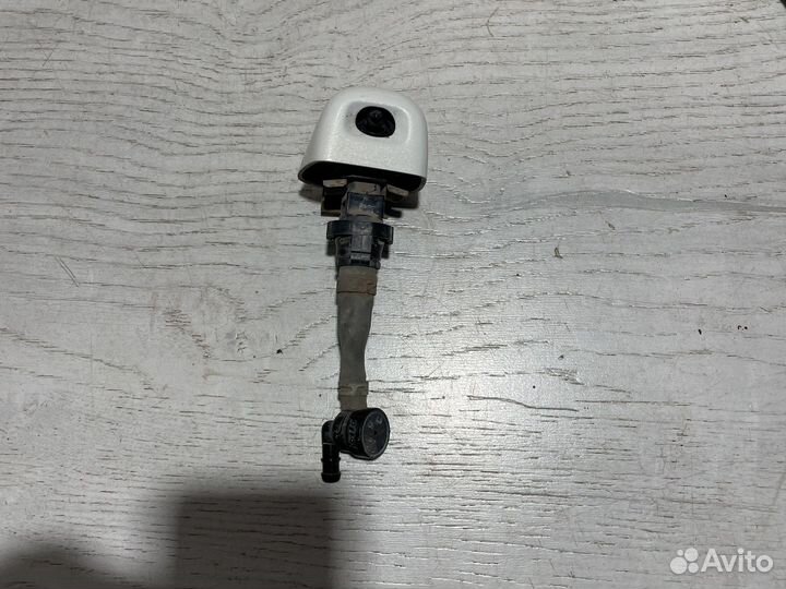 Nissan Patrol Y62 Форсунка омывателя фар