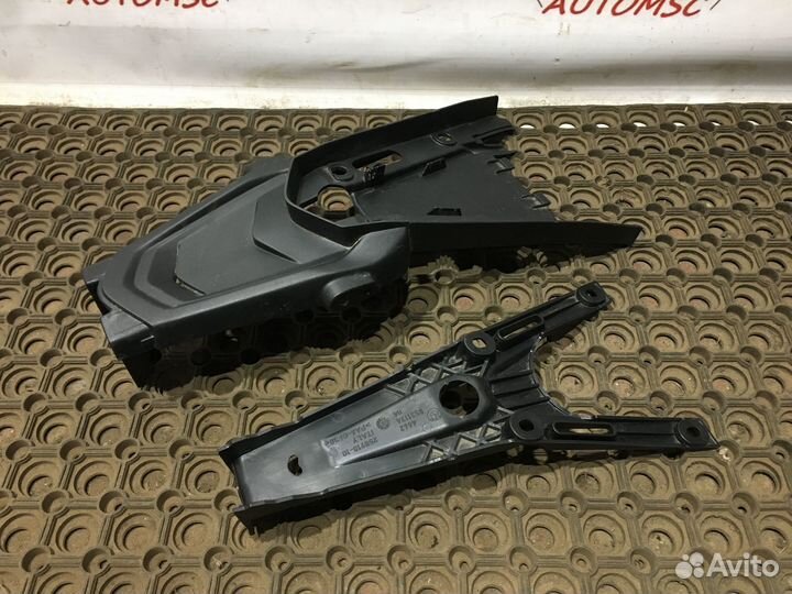 Держатель кронштейна номерного знака BMW K21 K22