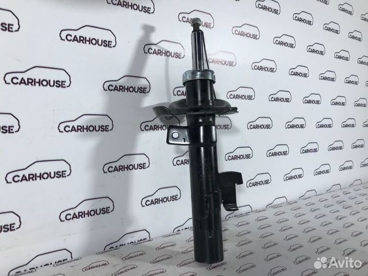 Амортизатор передний правый