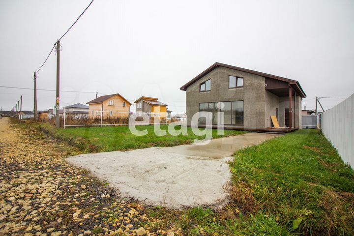 Дом 160 м² на участке 4 сот.