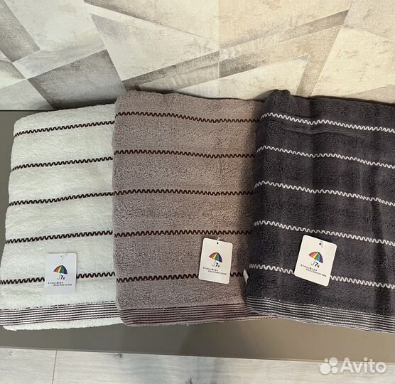 Новые банные полотенца