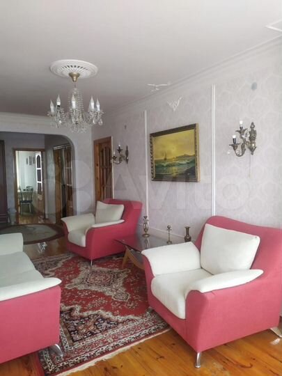4-к. квартира, 100 м², 2/5 эт.