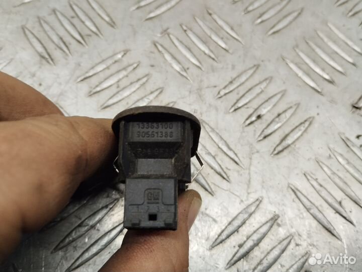 Кнопка стеклоподъёмника Opel Zafira А