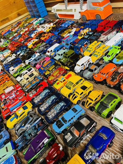 Машинки хот вилс hot wheels