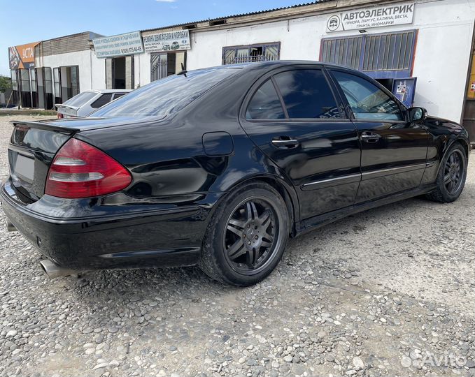Mercedes-Benz E-класс 3.2 AT, 2004, битый, 250 000 км