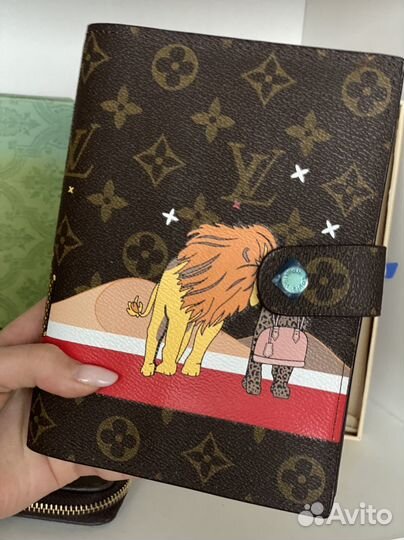 Ежедневник louis vuitton